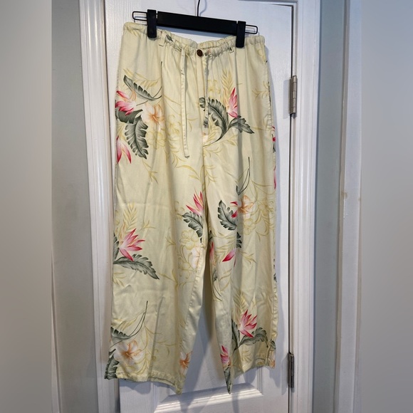 Island Traders Size S Yellow Tropical Hibiscus Flowy Cropped Pants Coconut Palm - Picture 1 of 10